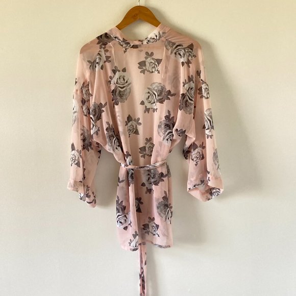 H&M Divided Women’s Baby Pink Grey Floral Chiffon Feel Kimono Top UK Size M - Picture 4 of 15